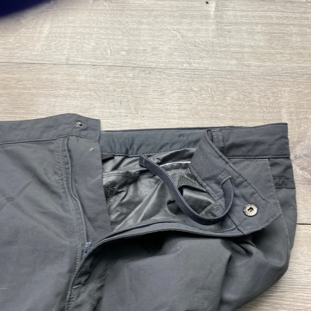 The North Face Pants Convertible Hiking Mens 38 Short Black Nylon Cargo Trekking